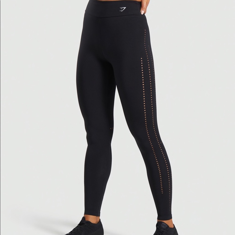 ✨BNWT Gymshark Láser Cut Tights✨